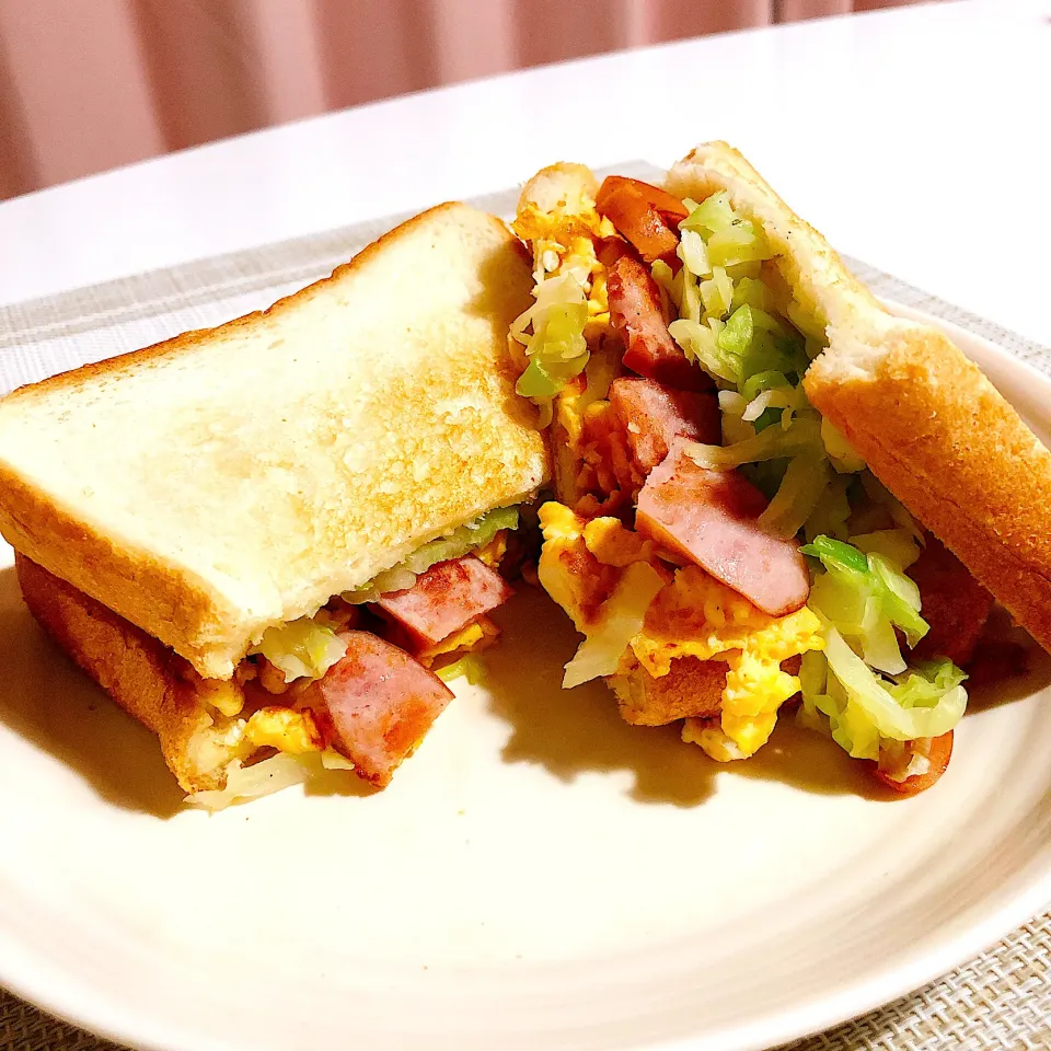 具だくさんサンドウィッチ🥪✨|ひよこさん