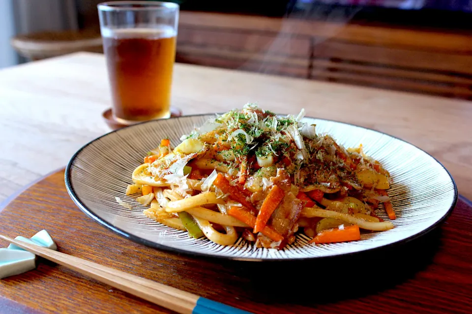 Snapdishの料理写真:ソース焼うどん|よっすぃさん