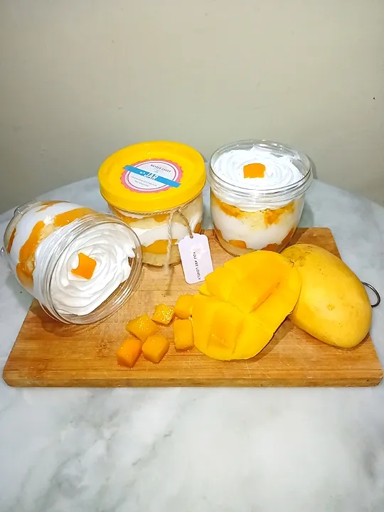 Mavees Cakes in a Jar - Mango|Cherry Ann Palparanさん