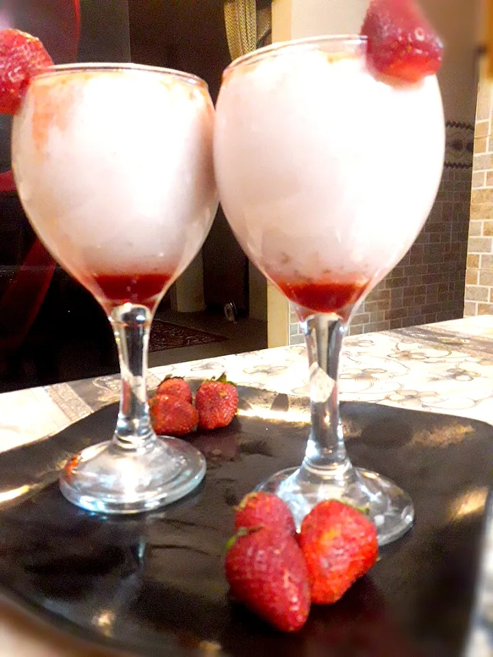 strawberry milkshake|nidajunaidさん