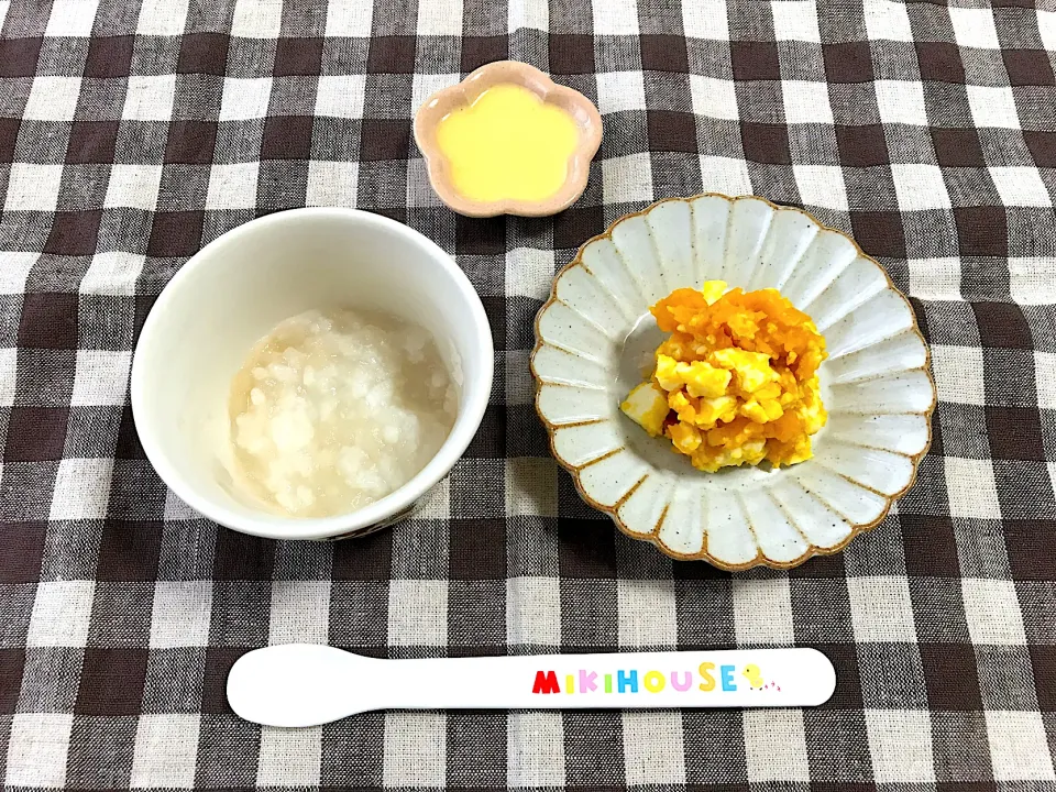 【離乳食】かぼちゃ豆腐、大根がゆ、卵黄ペースト|sayaさん