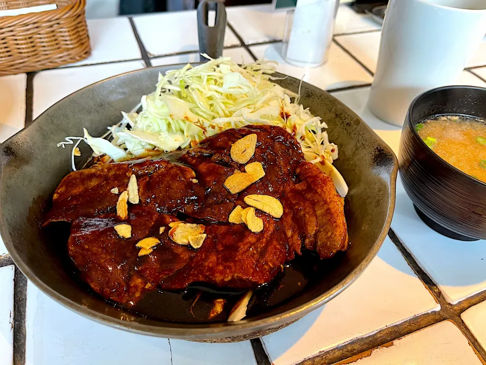 大トンテキ定食|マハロ菊池さん