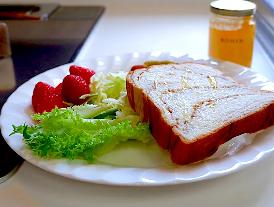 私の朝ごはん|かっちゃん杉さん