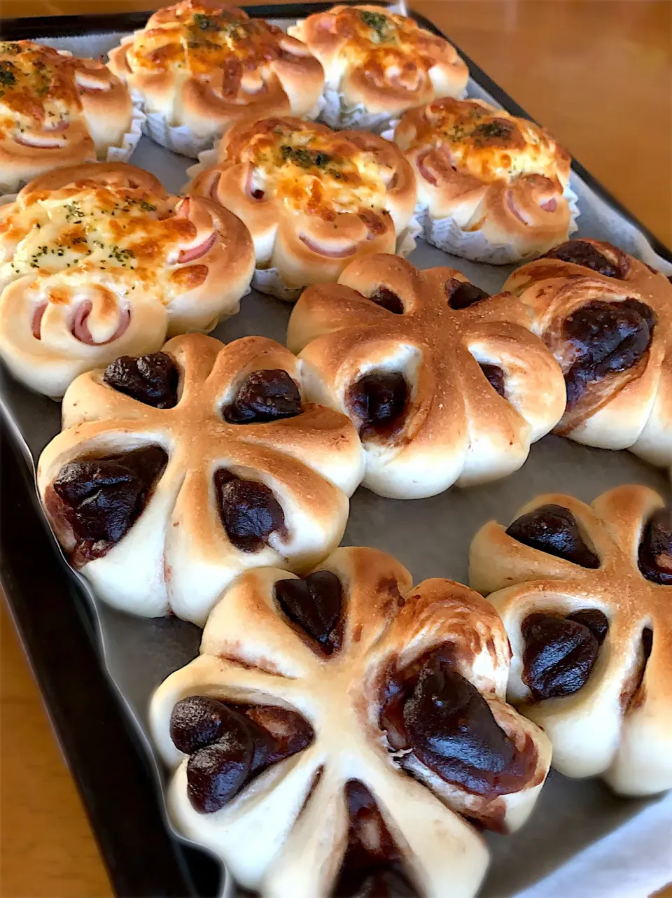 ハムチーズロールパン・餡子入りクローバーパン|ちびろ菌さん