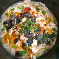 Snapdishの料理写真:Chicken Porridge w/ Salted Egg + Century Egg|envymaqueenさん