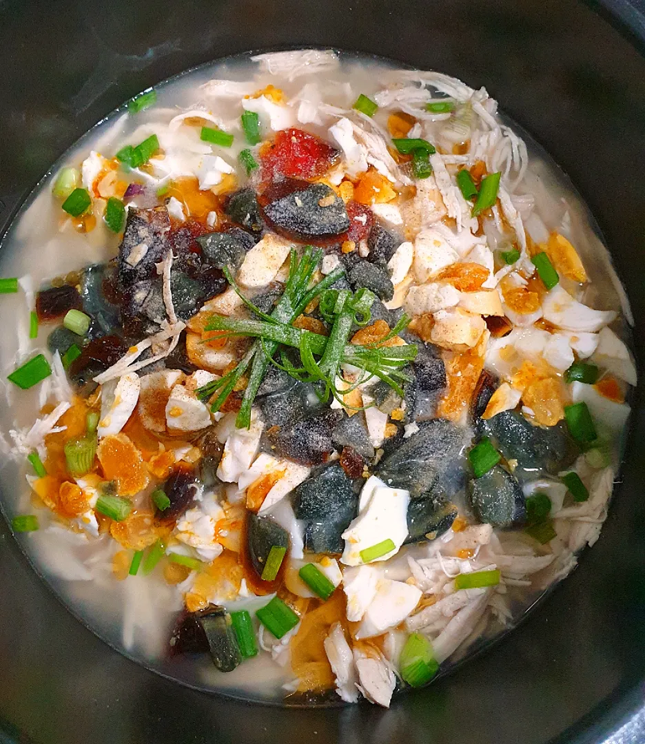 Chicken Porridge w/ Salted Egg + Century Egg|envymaqueenさん