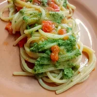 Spaghetti quadrati con crema di datterini gialli, datterini rossi, alici e Aglio orsino|Australianaさん