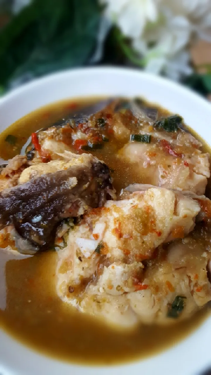 Snapdishの料理写真:Catfish pepper soup|Ayshaさん