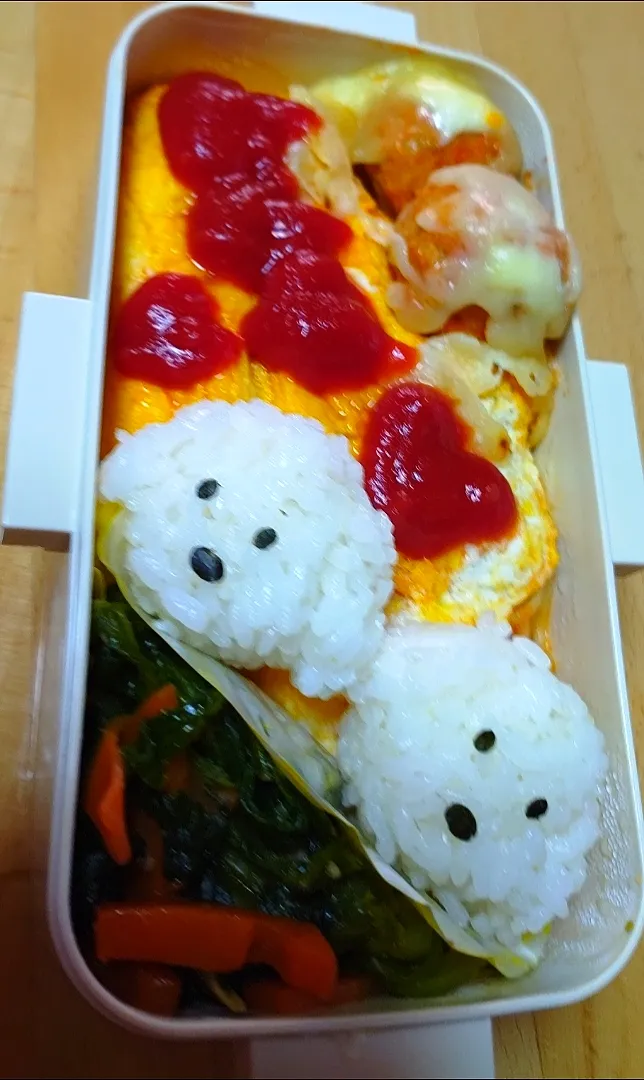 Snapdishの料理写真:旦那弁当　2021/3/25

パスタオムレツ
ミートボールのチーズ焼き
ほうれん草としいたけのガリバタ炒め
プチおにぎり|ユキヨメ♪さん