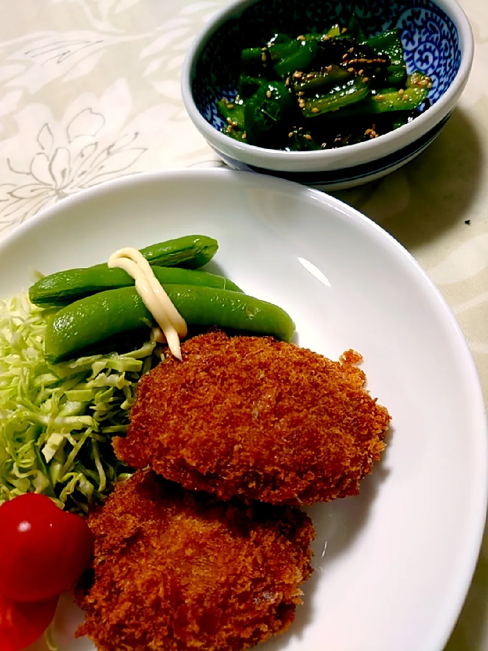 ヒレカツと
ピーマンの塩昆布炒め|🍒ふみりん🍒さん