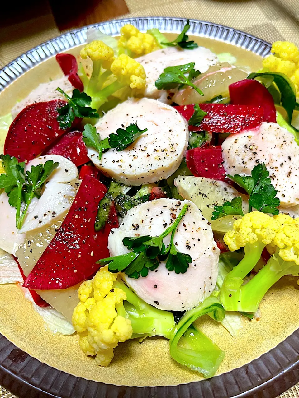 Snapdishの料理写真:レオンの鶏ハムサラダ🥗|レオンさん