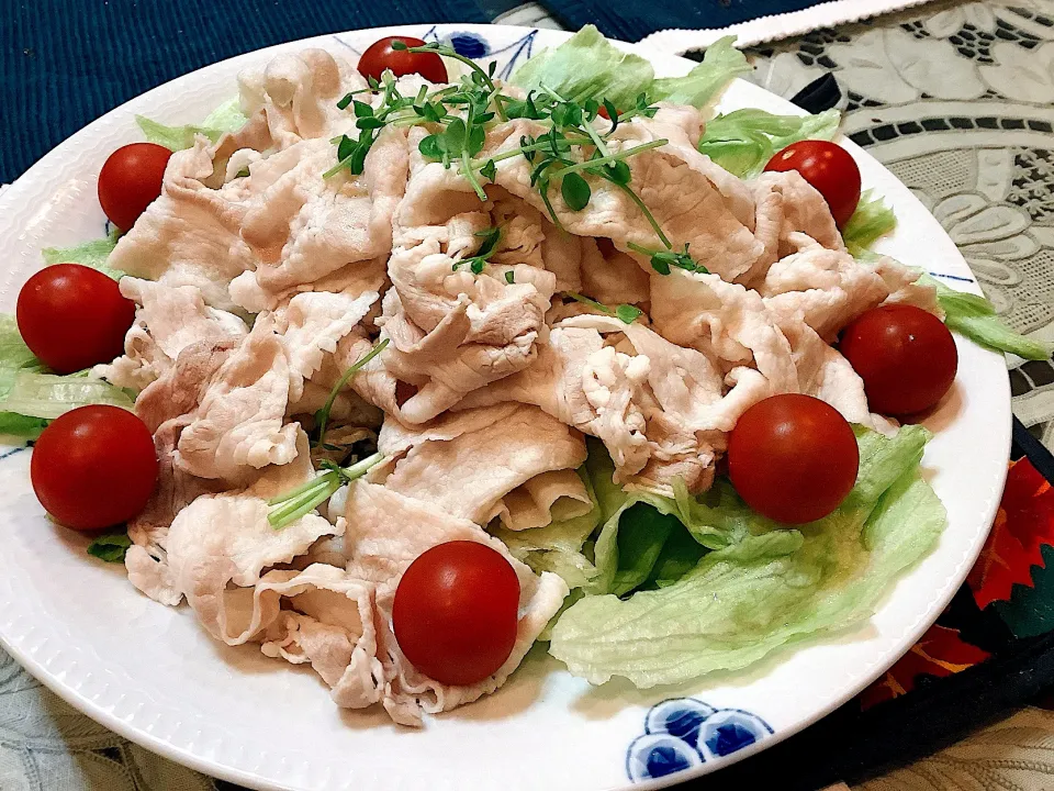 ちょっと暖かくなって来たから「豚肉の冷しゃぶ」😋|アライさんさん