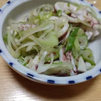 Snapdishの料理写真:イカとねぎの酢みそ合え|敬子さん