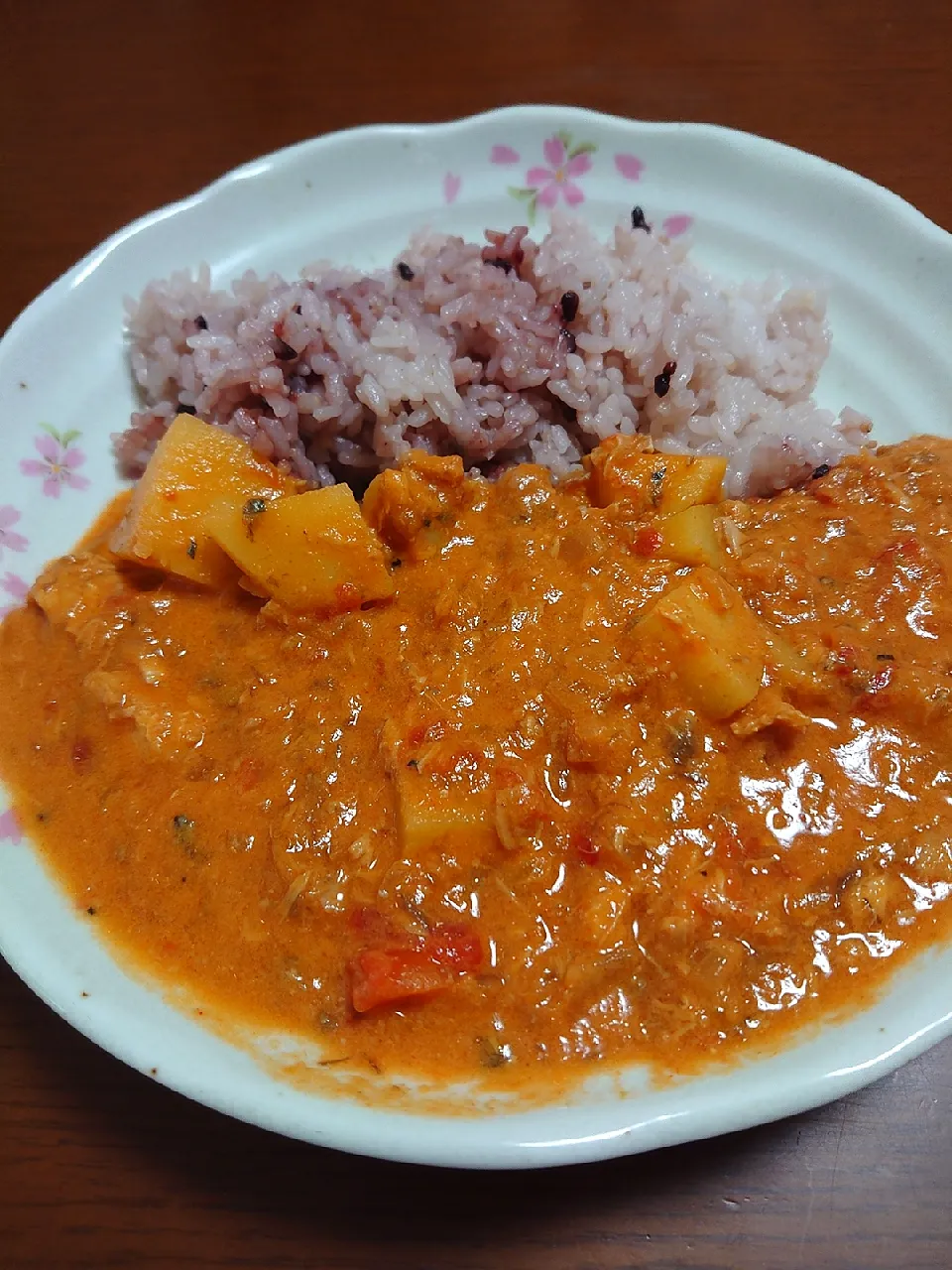 スパイスカレーじゃがいも鯖缶|ぱやさん