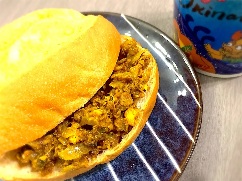 Curry Sardine Bread|Patrick パトリックさん