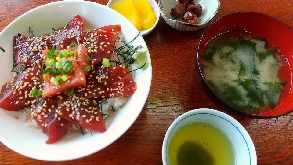 漬けまぐろ丼|まにょさん