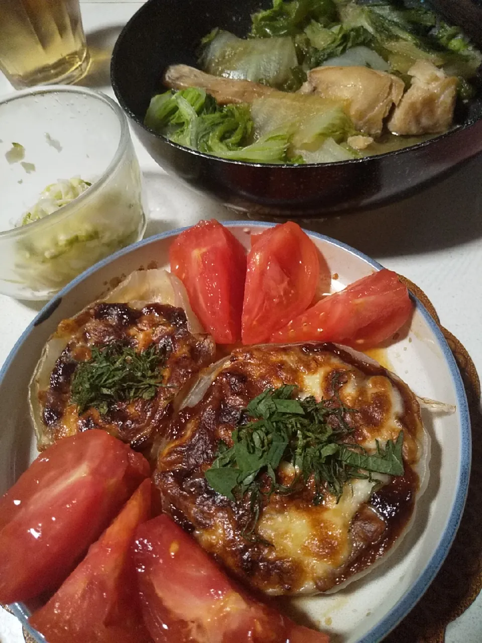 今日の晩御飯
※玉葱のゆず味噌焼き
※トマト
※鱈の味醂漬け蒸し白菜
※酢キャベツ
※ハイボール|れあMIXさん