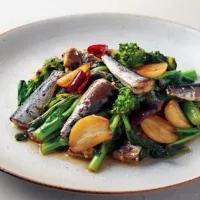 オイルサーディンと菜の花のイタリア風炒め煮|ヤマサ醤油公式アカウントさん