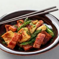 はんぺんとアスパラベーコンのバターしょうゆソテー|ヤマサ醤油公式アカウントさん