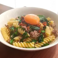 ニラと挽肉の食べるラー油パスタ|marimorinさん