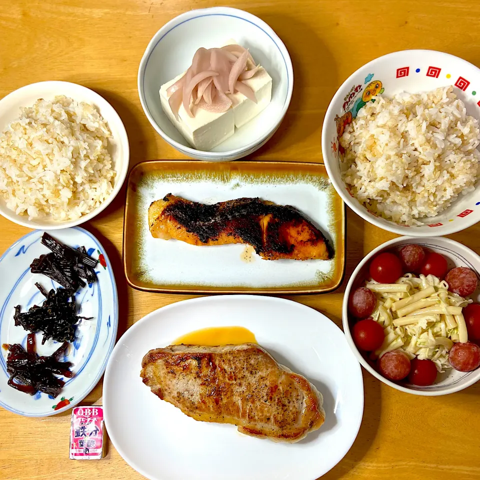 🥩トンテキ&🐟酒粕焼鮭|Makokoさん