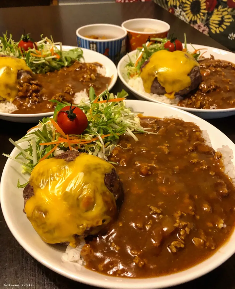 Snapdishの料理写真:びっくりドンキー風、カリーバーガーディッシュ🍛|Kashimanakitchenさん