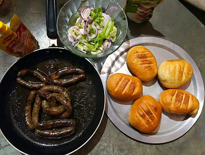 Homemade Breads,sausage & green Salad|Binita Thapaさん