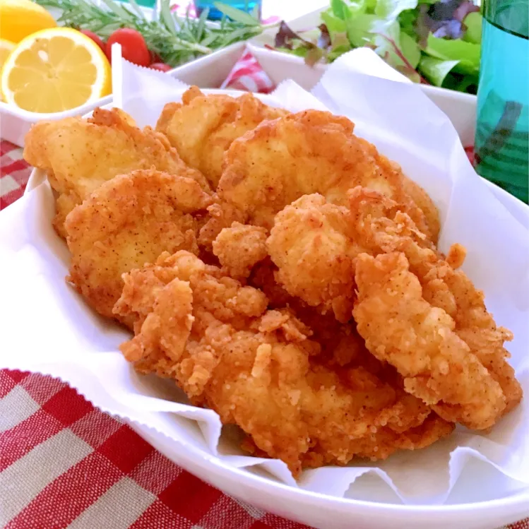 Snapdishの料理写真:ココ福さんのKFC風☆フライドチキン（胸肉で食べやすく） #楽天レシピ|楽天レシピさん