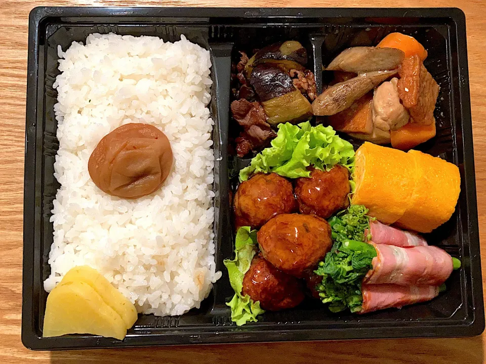 ブタ肉団子照り焼き　菜の花ベーコン巻き　煮物　ナスオイスター　弁当|あぐりさん