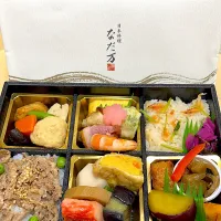 なだ万お弁当|りりぃさん