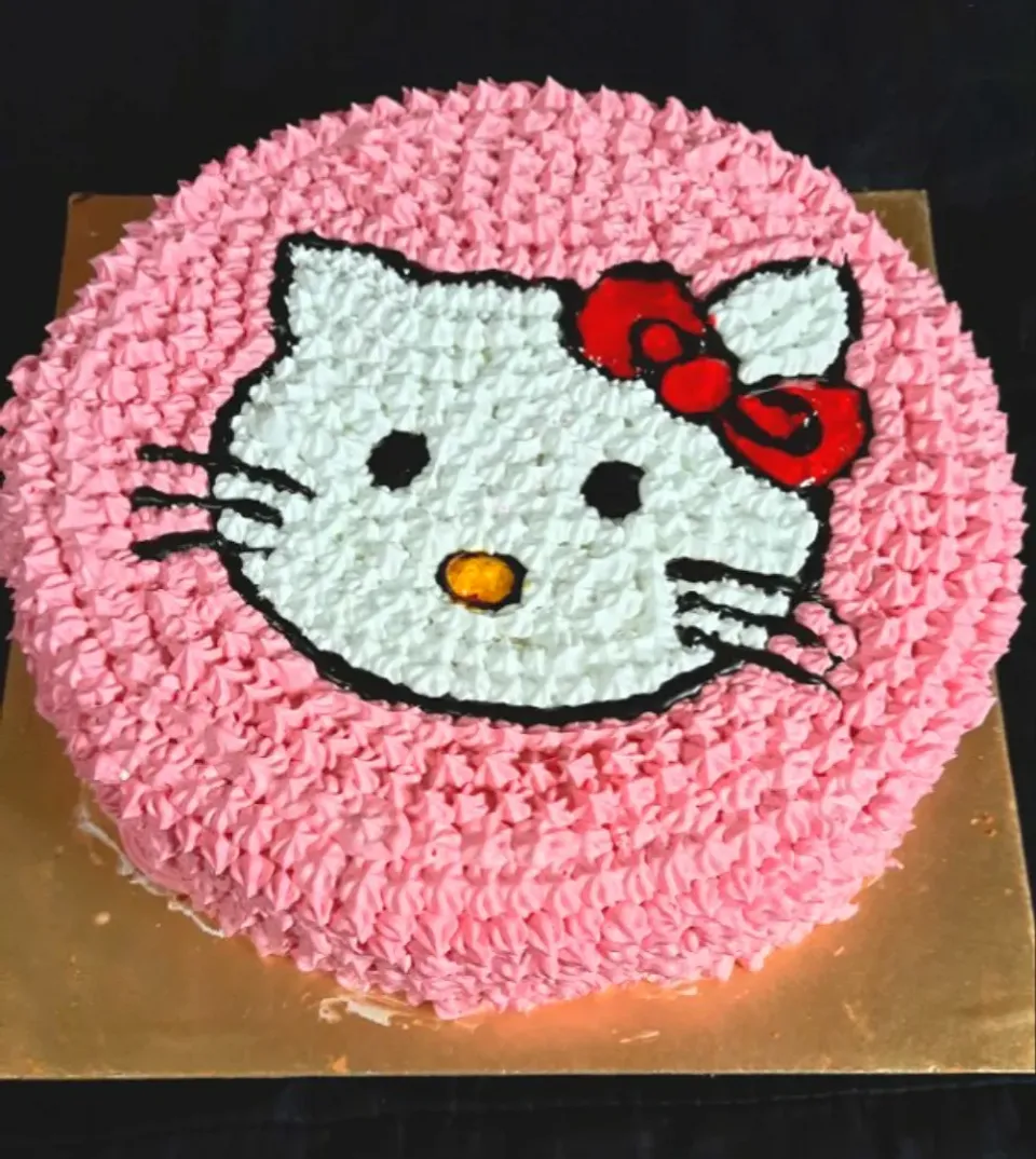 Strawberry Kitty Cake|sufiyaさん