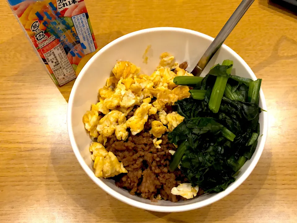 3食丼|まるたさん