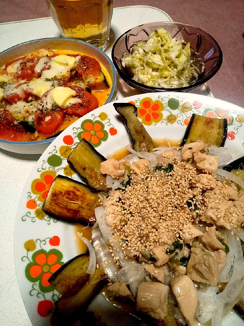 今日の晩御飯
※茄子と新玉葱のしっ鶏のせサラダ
※トマトとかぼちゃのレンジ蒸し
※酢キャベツ
※ハイボール|れあMIXさん