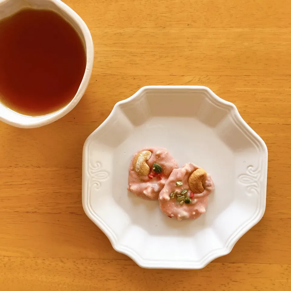 苺とピーナッツのチョコレート🍓🥜🍫☕️|ちゃみこさん