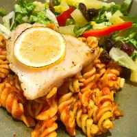 Roasted tomato pasta with lemon butter fish|karenさん