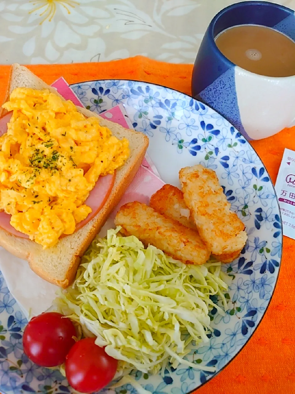 ブランチ

乃が美のパンをいただいたので、
オープンサンド|🍒ふみりん🍒さん