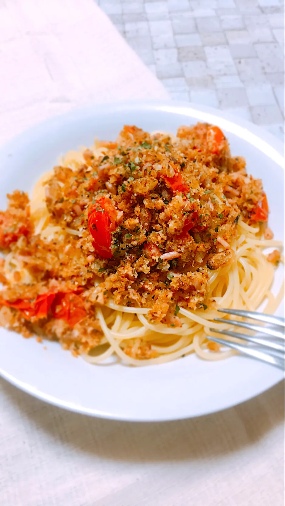 サクサクパン粉のチーズクランチパスタ🍝|hexenapfelさん