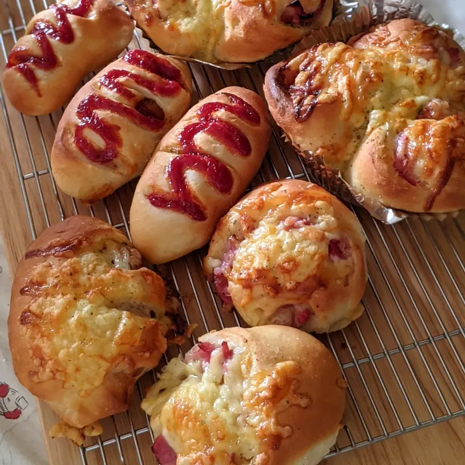 ランチ用にお惣菜パン🍞|kajumamaさん