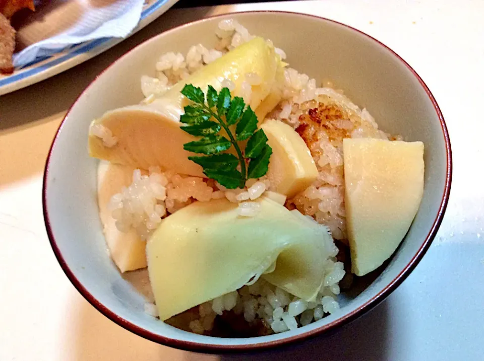 初物！ タケノコ茹でて、土鍋で炊いてタケノコご飯に！^_^|Takeshi  Nagakiさん