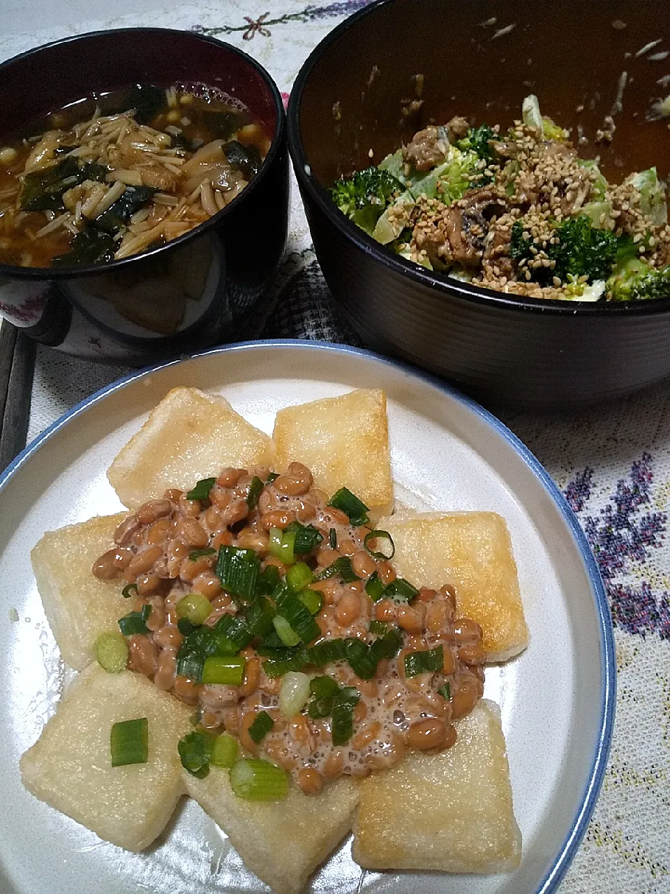 今日のご飯
※納豆餅
※きのことワカメのお味噌汁
※ブロッコリーと鰹フレーク和え|れあMIXさん