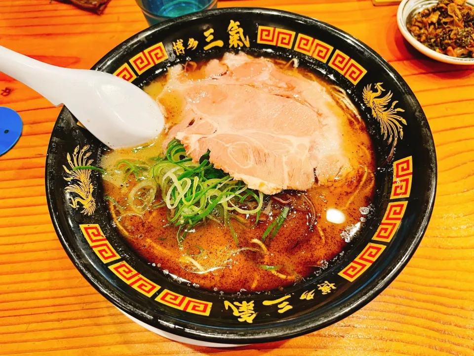 博多三気　負けん気ラーメン🍜|コージ💫さん