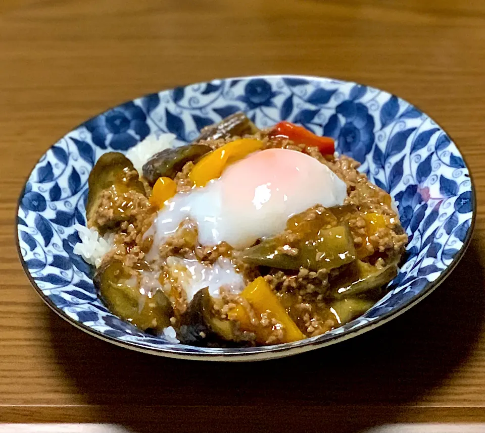 麻婆茄子丼 温泉たまご乗せ|sakiさん