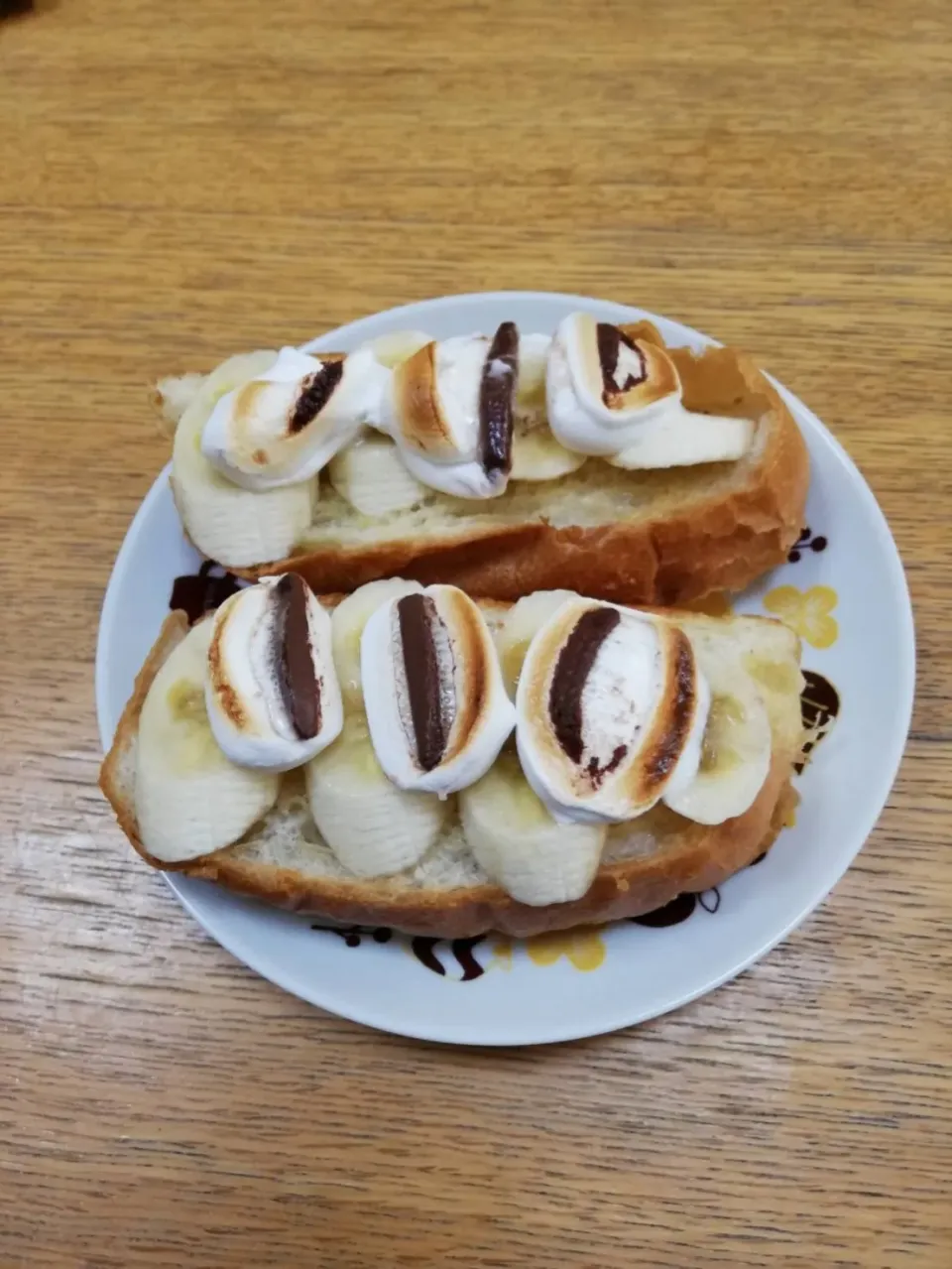 Snapdishの料理写真:チョコマシュマロバナナトースト|ゆずあんずさん