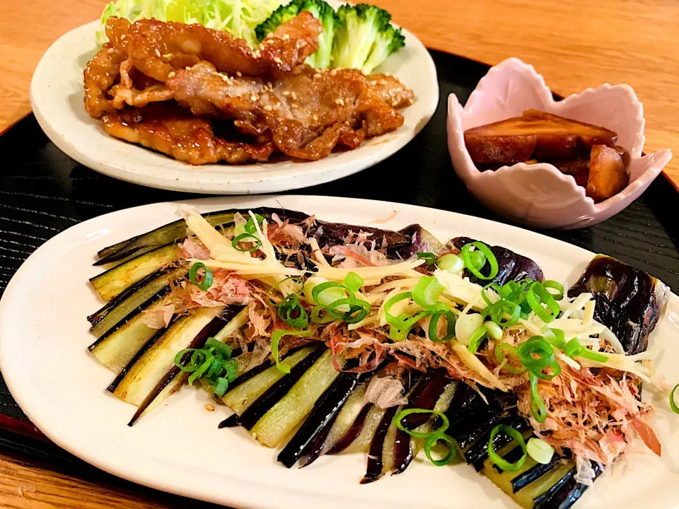 Snapdishの料理写真:晩ごはん🍚広末焼き茄子🍆豚肉の甘辛焼き、菊芋味噌漬け|いちごさん