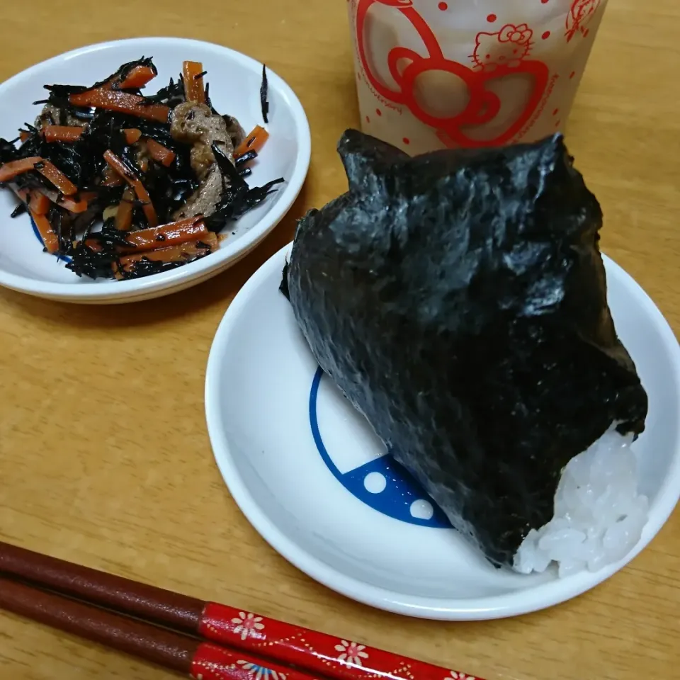 朝ごはん🍙|しまだ ちえこさん