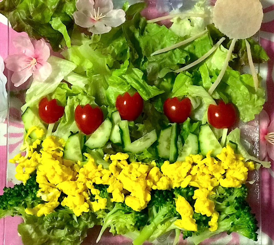 お花畑サラダ🥗チューリップと、菜の花畑のつもり〰|noeさん