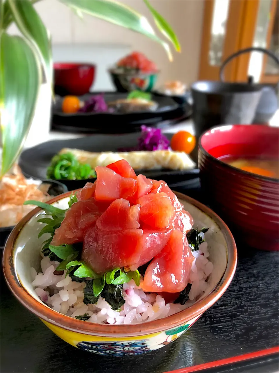 Snapdishの料理写真:漬けまぐろ丼|よしこさん