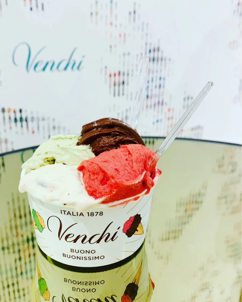 イタリアのおもひでの味🍨❤️🤍💚🤎🇮🇹|leeさん