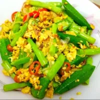 Snapdishの料理写真:Okra & French Beans egg fry|Dafne Williamさん