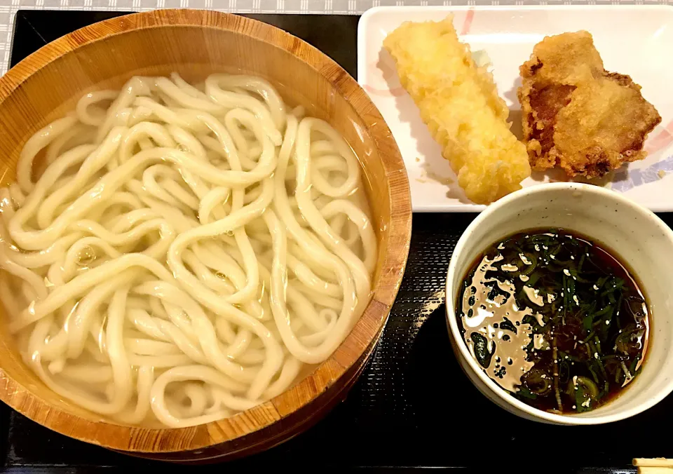 久々の＂釜揚げうどん･大分中津唐揚げ･イカ天＂|mottomoさん